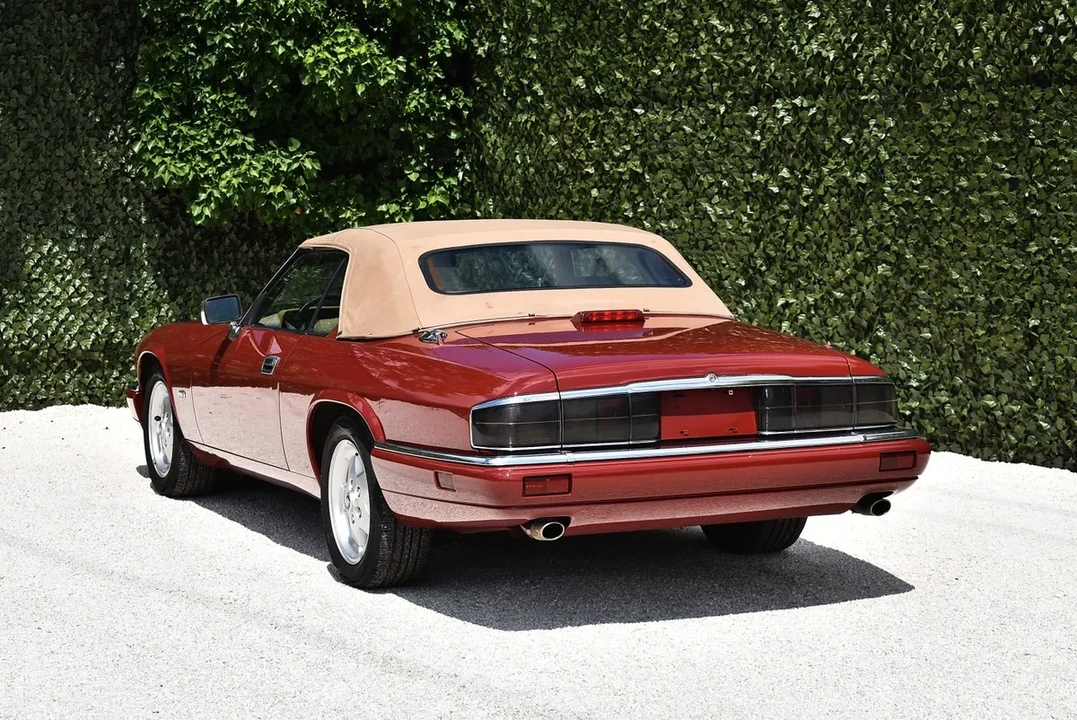 1994 Jaguar XJS Convertible - Image 17 of 30