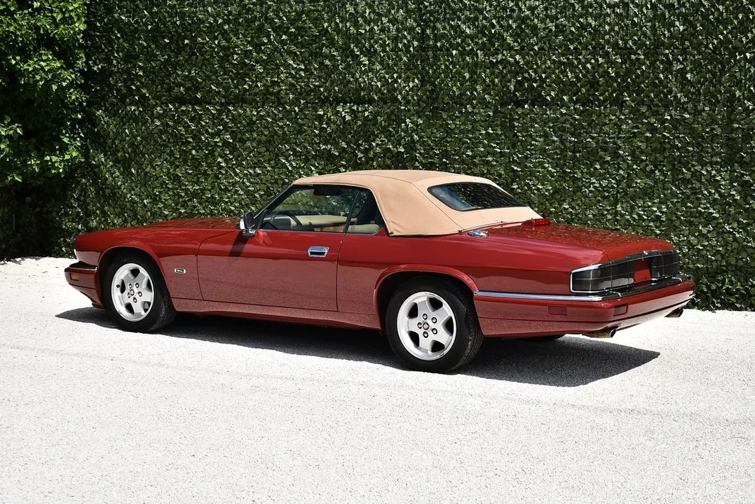 1994 Jaguar XJS Convertible - Image 18 of 30
