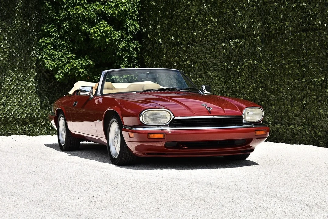 1994 Jaguar XJS Convertible - Image 5 of 30