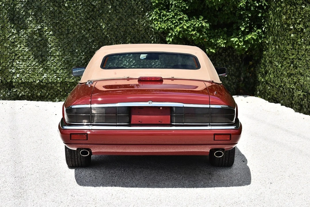 1994 Jaguar XJS Convertible - Image 16 of 30