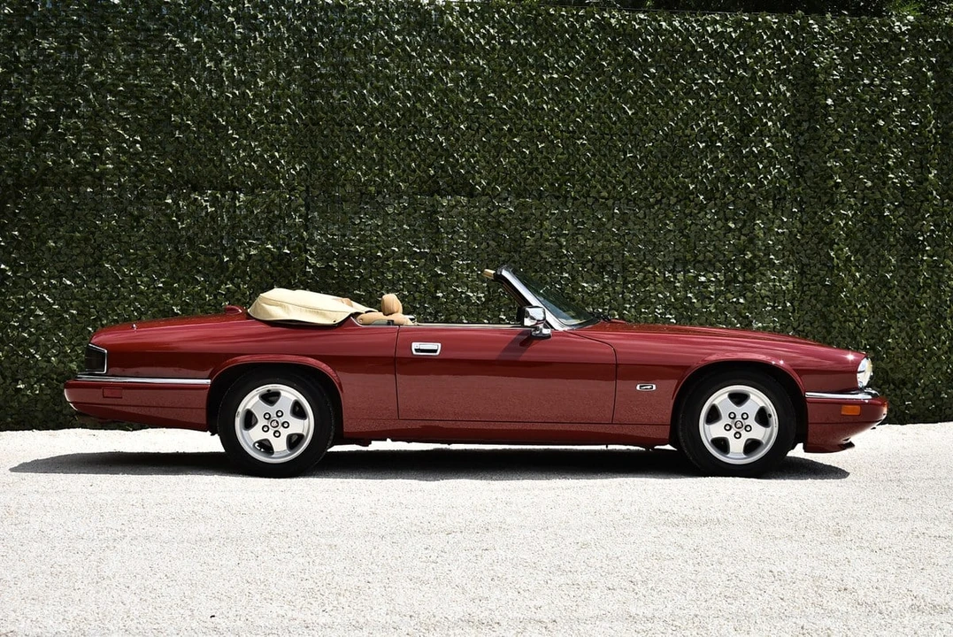 1994 Jaguar XJS Convertible - Image 9 of 30