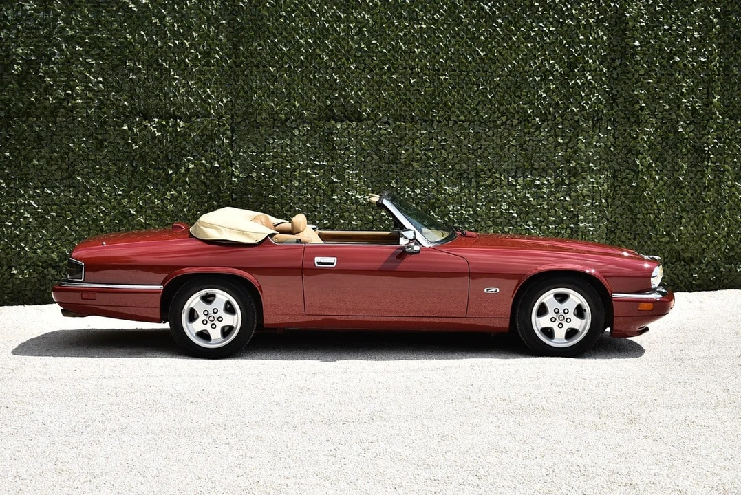 1994 Jaguar XJS Convertible - Image 8 of 30