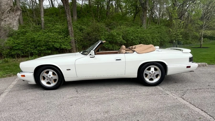 1994 Jaguar XJS Convertible - Image 2 of 31