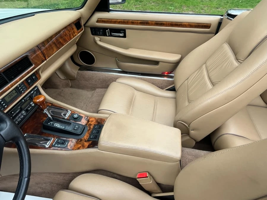 1994 Jaguar XJS Convertible - Image 27 of 31