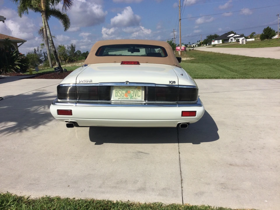 1994 Jaguar XJS Convertible - Image 25 of 31
