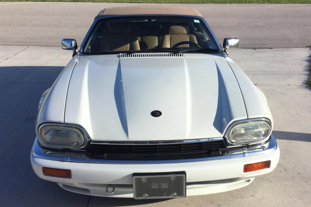 1994 Jaguar XJS Convertible - Image 2 of 31