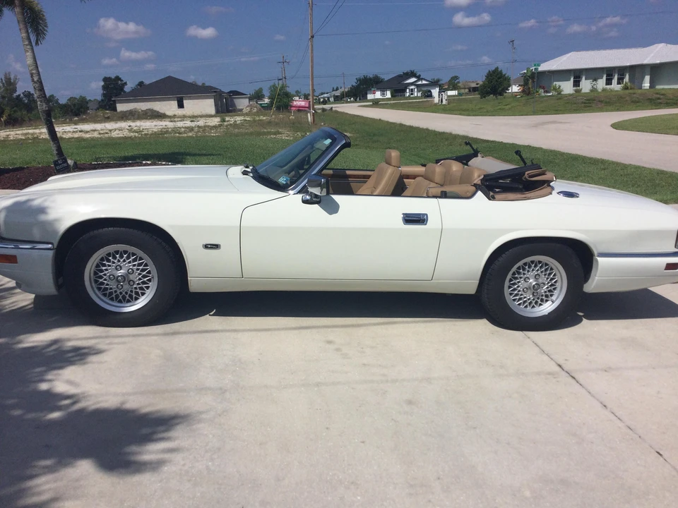 1994 Jaguar XJS Convertible - Image 8 of 31