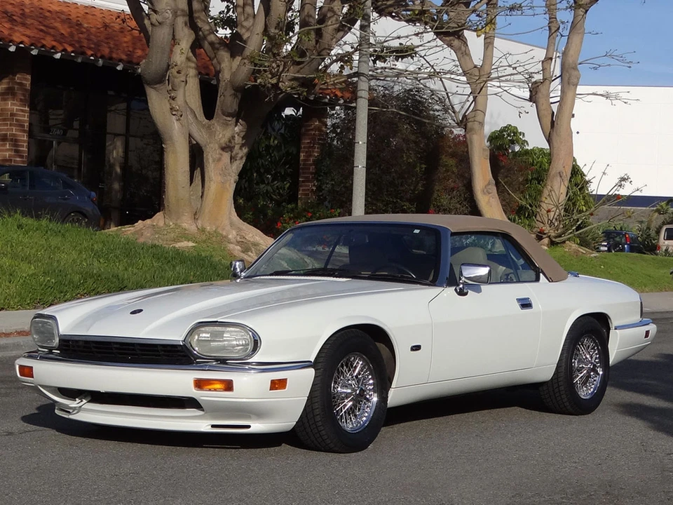 1994 Jaguar XJS Convertible - Image 11 of 31