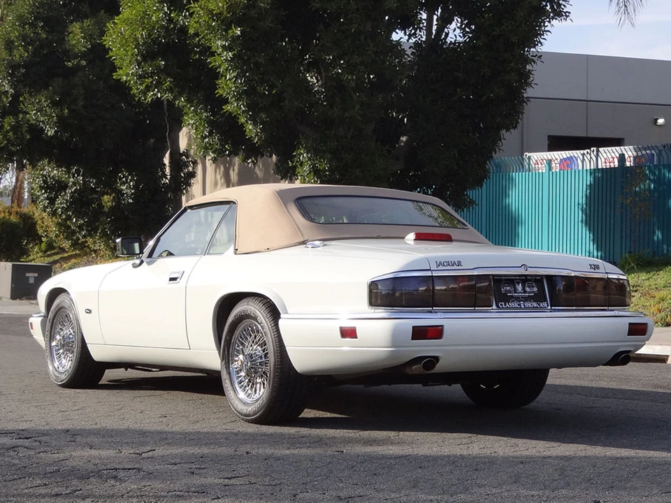 1994 Jaguar XJS Convertible - Image 13 of 31