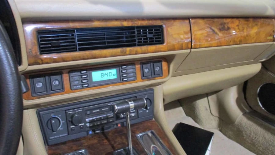1994 Jaguar XJS Convertible - Image 11 of 16