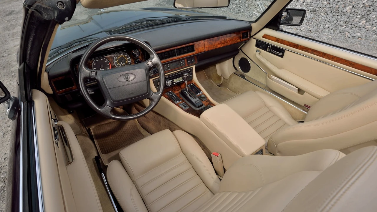 1994 Jaguar XJS Convertible - Image 4 of 31