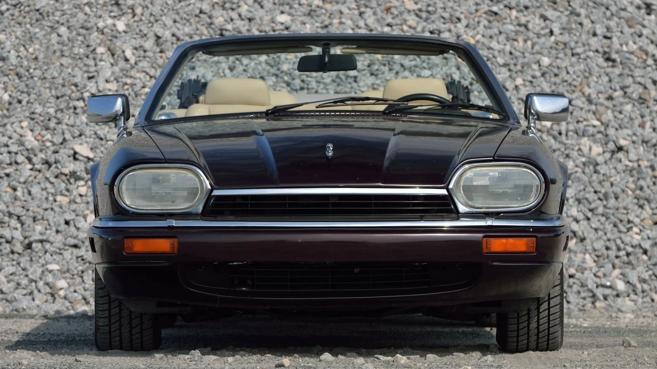 1994 Jaguar XJS Convertible - Image 14 of 31