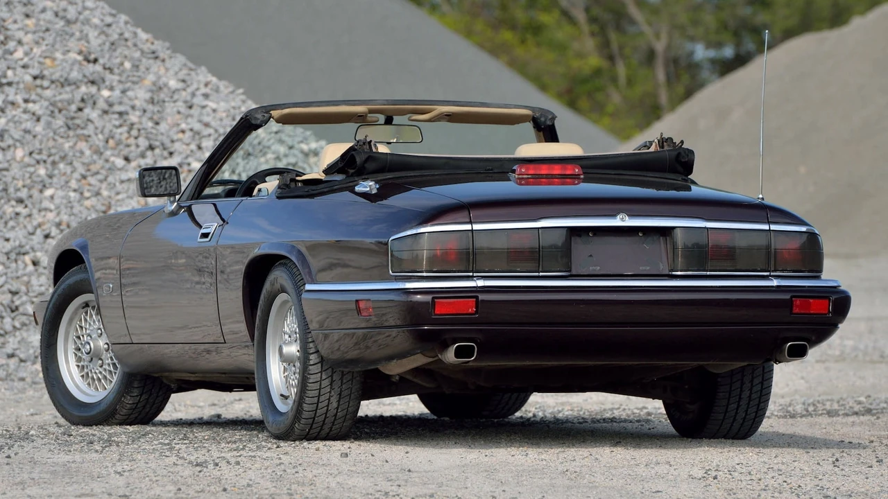 1994 Jaguar XJS Convertible - Image 18 of 31