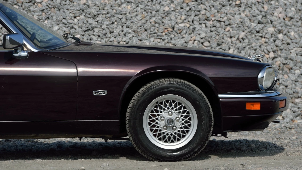 1994 Jaguar XJS Convertible - Image 19 of 31