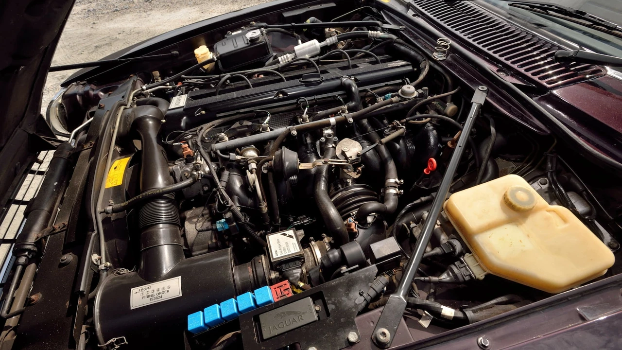 1994 Jaguar XJS Convertible - Image 24 of 31