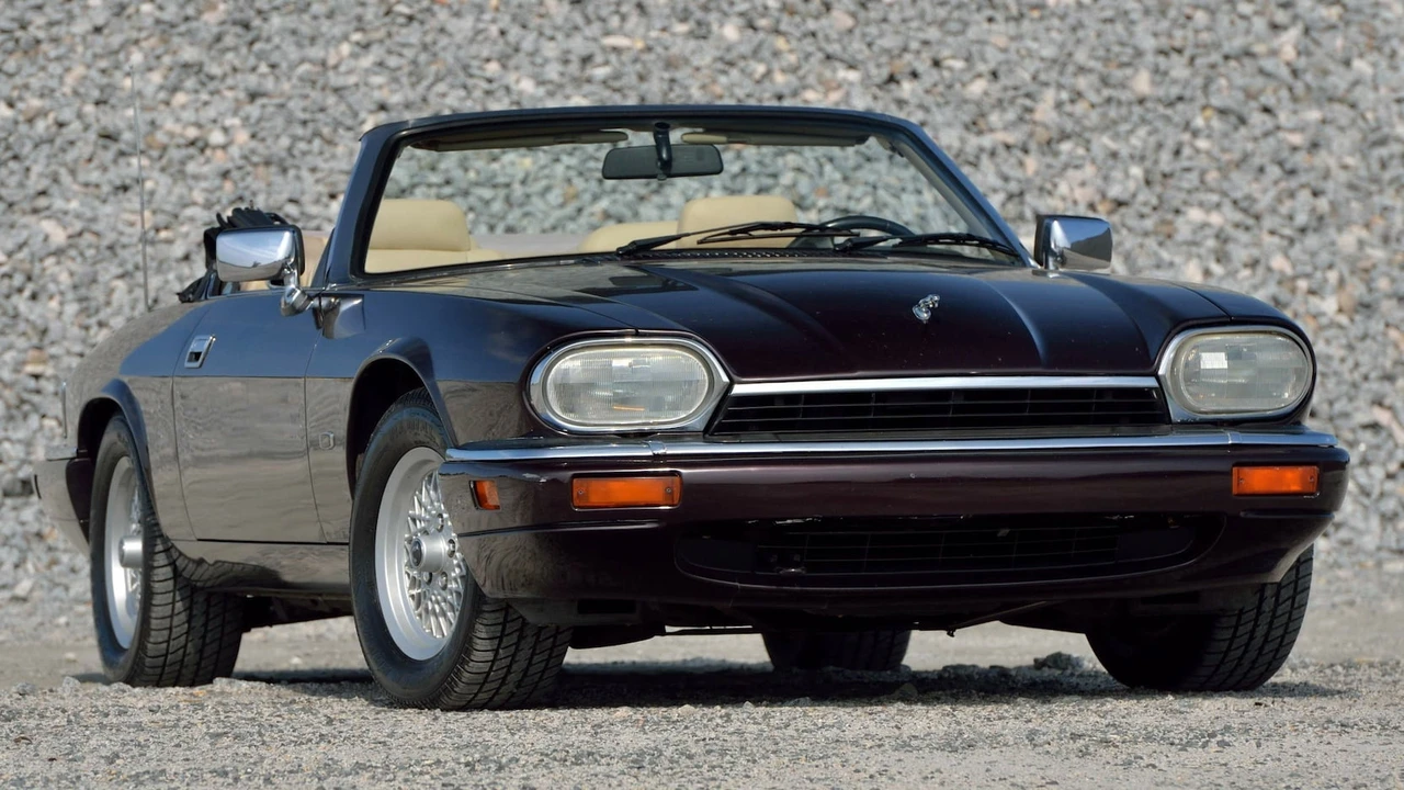 1994 Jaguar XJS Convertible - Image 29 of 31