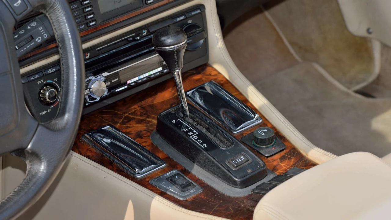 1994 Jaguar XJS Convertible - Image 30 of 31