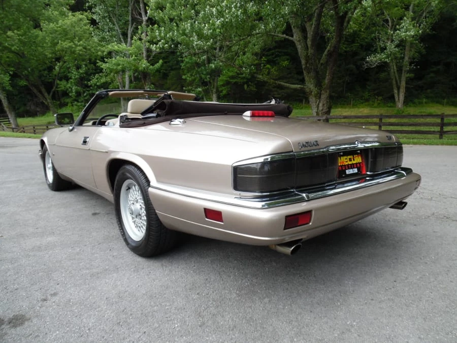 1994 Jaguar XJS Convertible - Image 2 of 12
