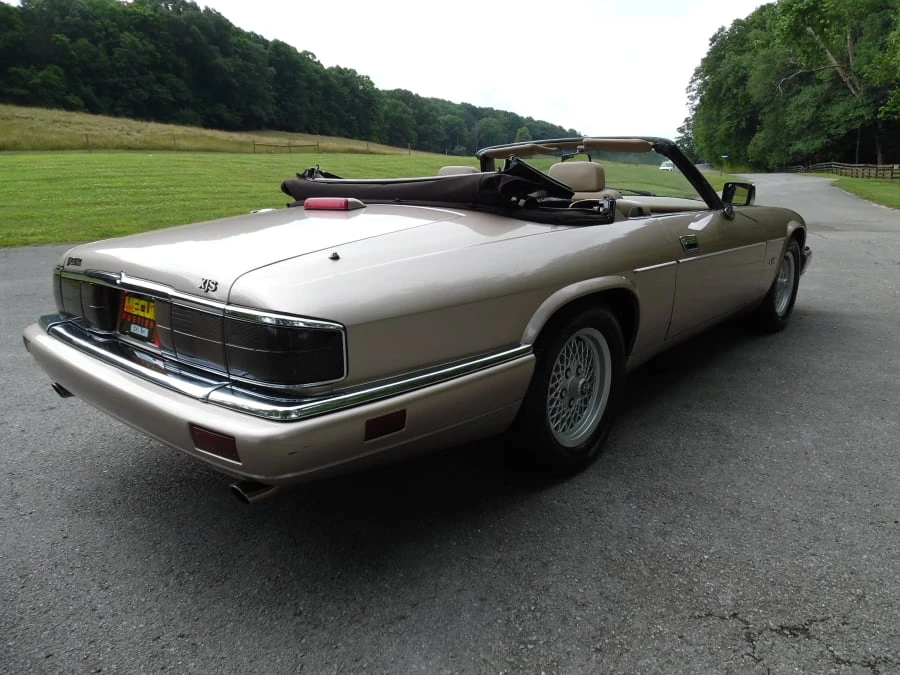 1994 Jaguar XJS Convertible - Image 9 of 12