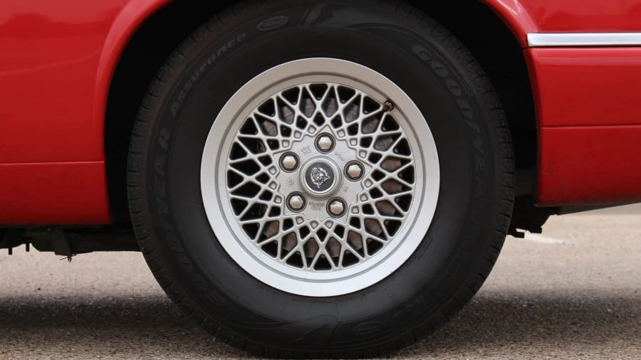 1994 Jaguar XJS Convertible - Image 28 of 31