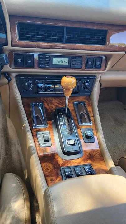 1994 Jaguar XJS Convertible - Image 11 of 13