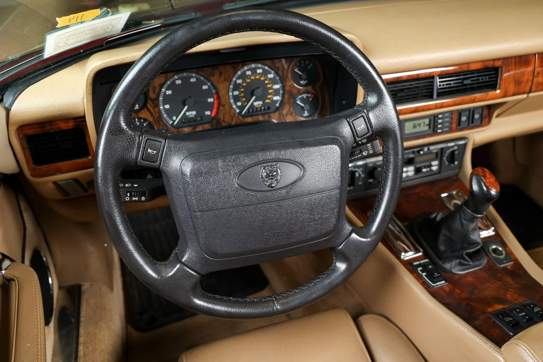 1994 Jaguar XJS Convertible - Image 4 of 30