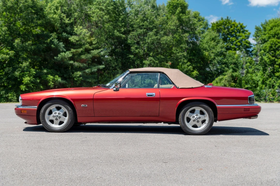 1994 Jaguar XJS Convertible - Image 16 of 30