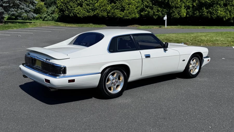 1994 Jaguar XJS - Image 9 of 31