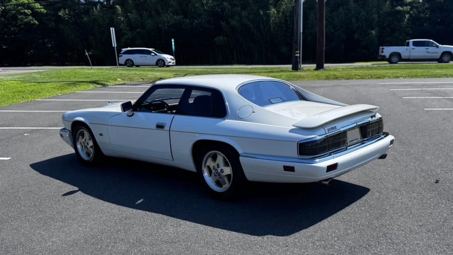 1994 Jaguar XJS - Image 8 of 31