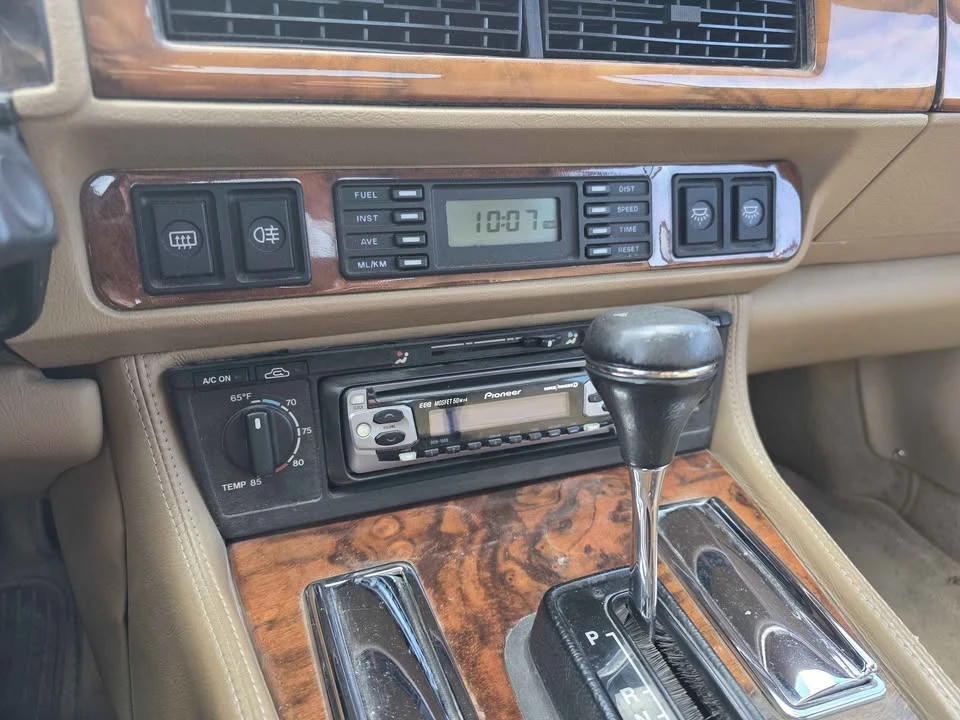 1994 Jaguar XJS Facelift V12 - Image 15 of 17