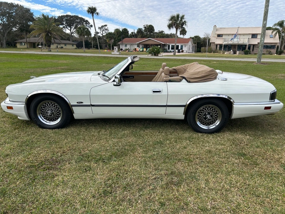 1994 Jaguar XJS - Image 11 of 20