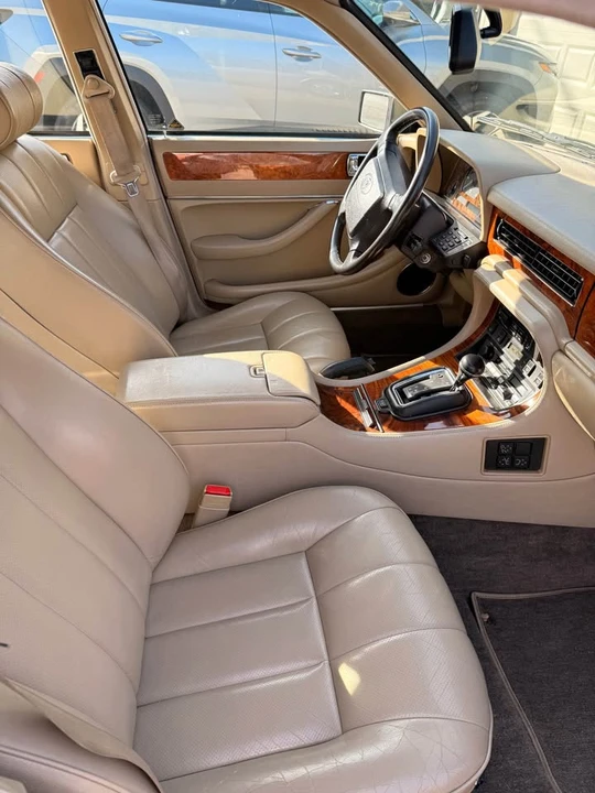 1994 Jaguar X300 XJ - Image 13 of 17