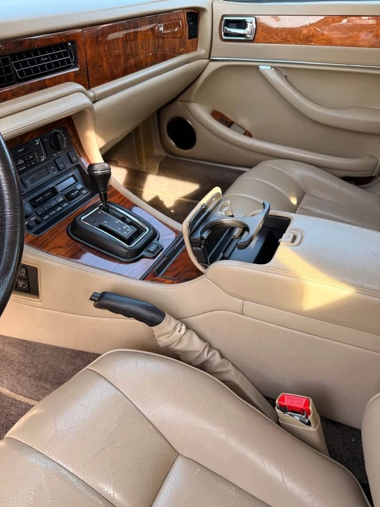 1994 Jaguar X300 XJ - Image 6 of 17