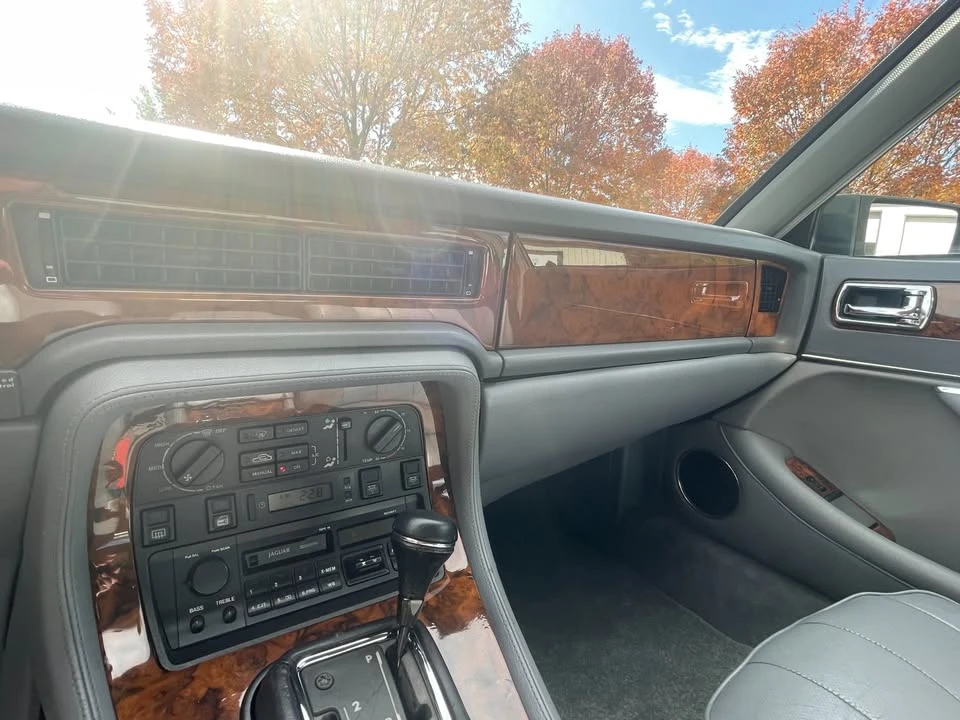 1994 Jaguar XJ40 XJ - Image 10 of 15
