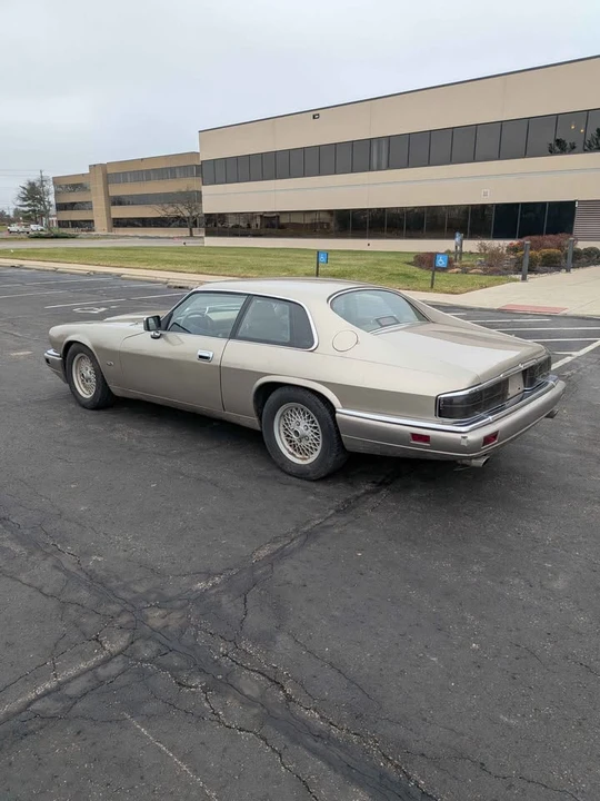 1994 Jaguar XJS - Image 5 of 11