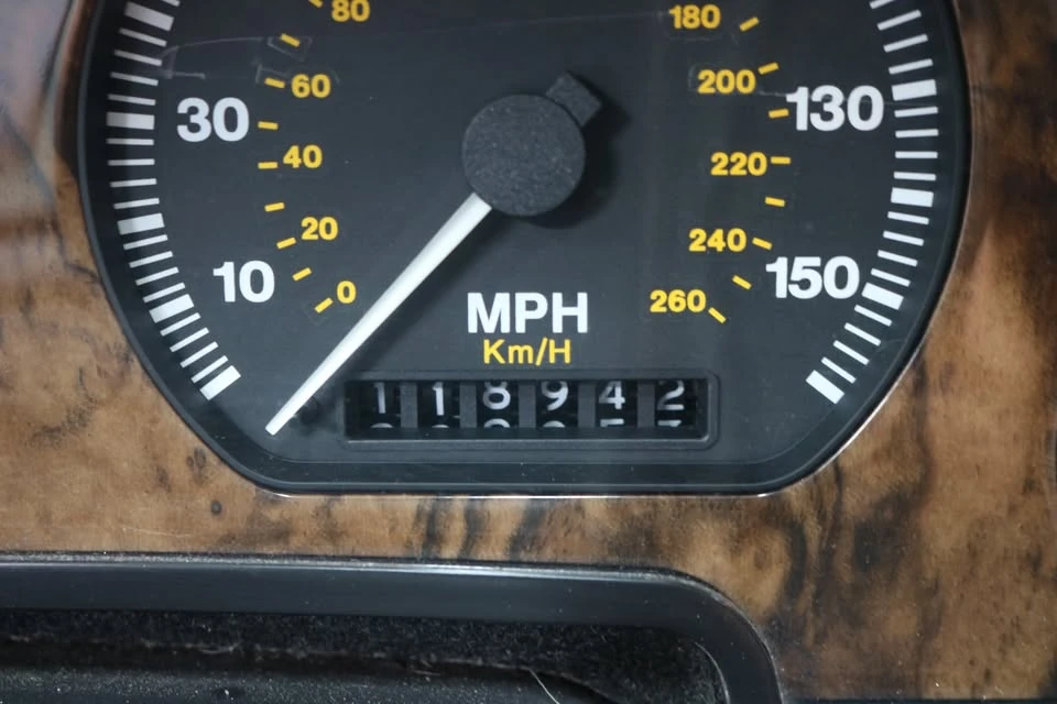1994 Jaguar XJS - Image 17 of 20