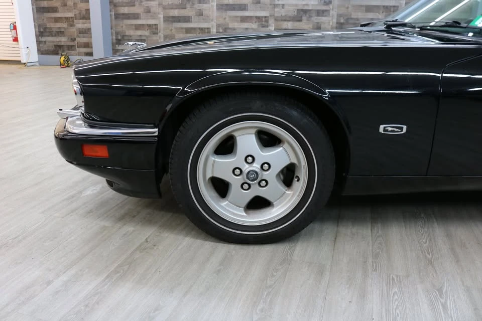 1994 Jaguar XJS - Image 7 of 20