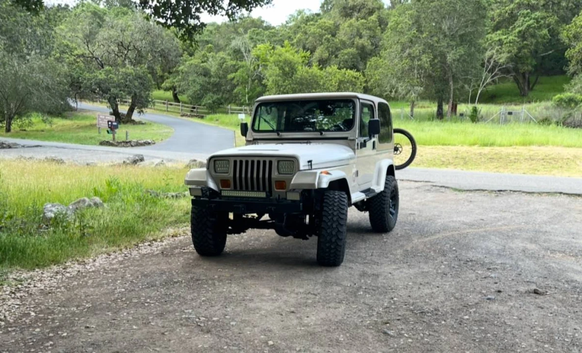 1994 Jeep YJ Wrangler - Image 4 of 5