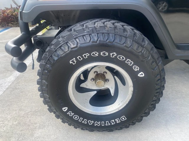 1994 Jeep YJ Wrangler - Image 20 of 21