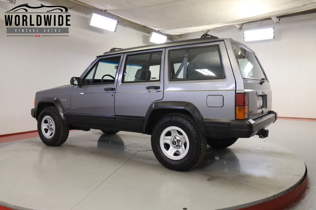 1994 Jeep XJ Cherokee - Image 6 of 12