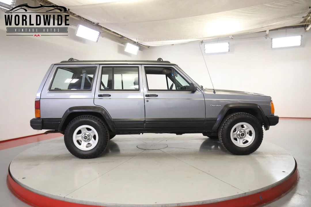 1994 Jeep XJ Cherokee - Image 5 of 12