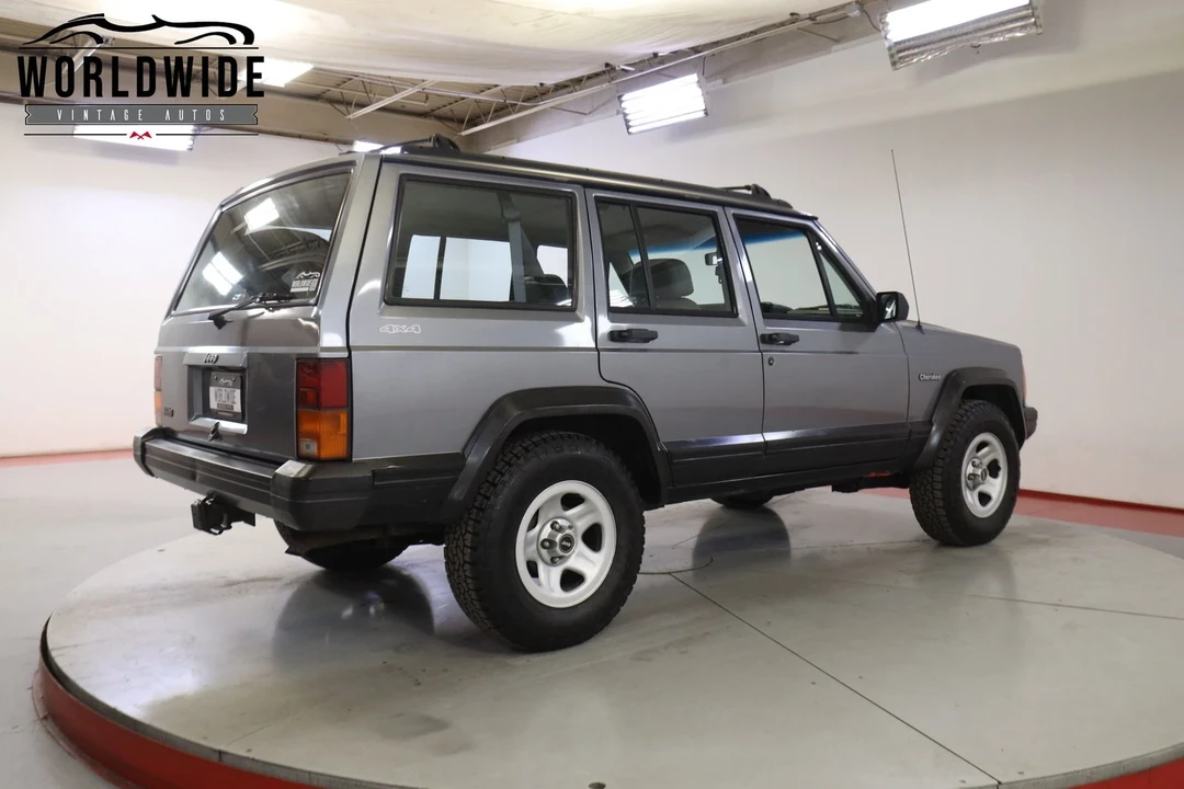 1994 Jeep XJ Cherokee - Image 7 of 12