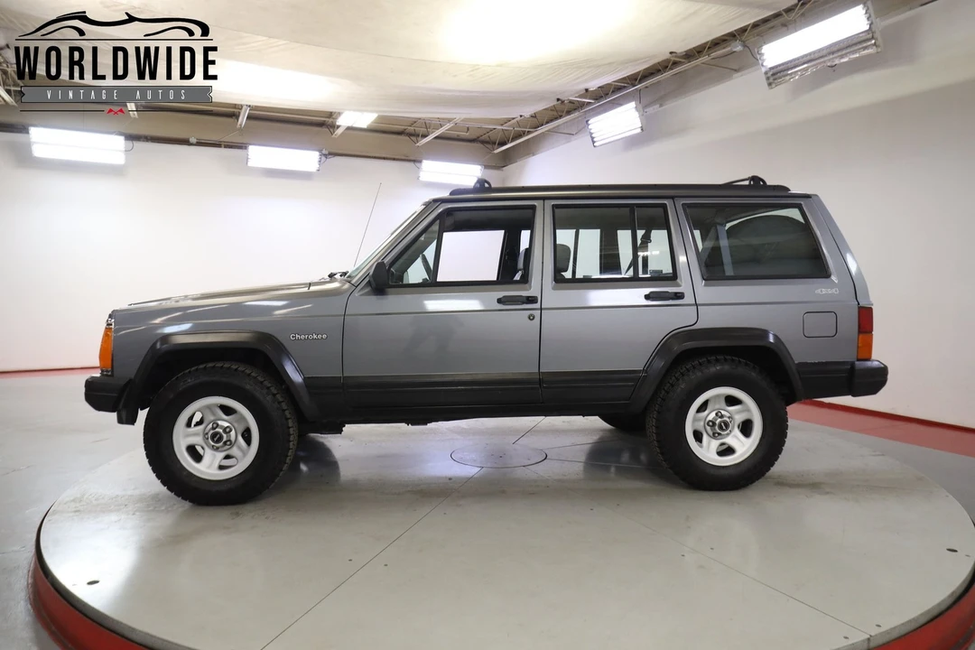 1994 Jeep XJ Cherokee - Image 4 of 12