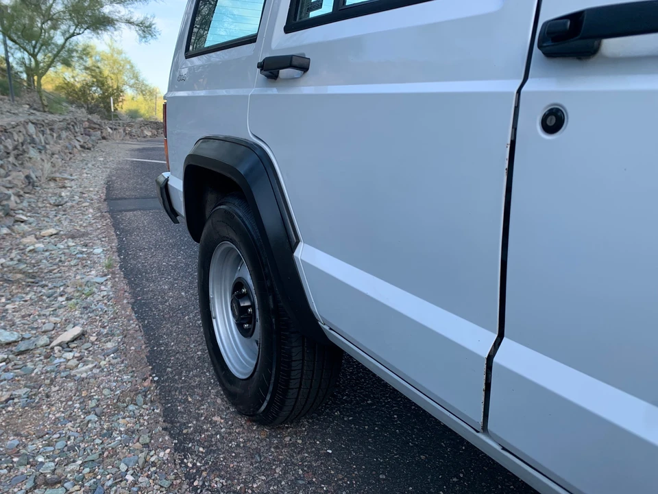 1994 Jeep XJ Cherokee - Image 17 of 31