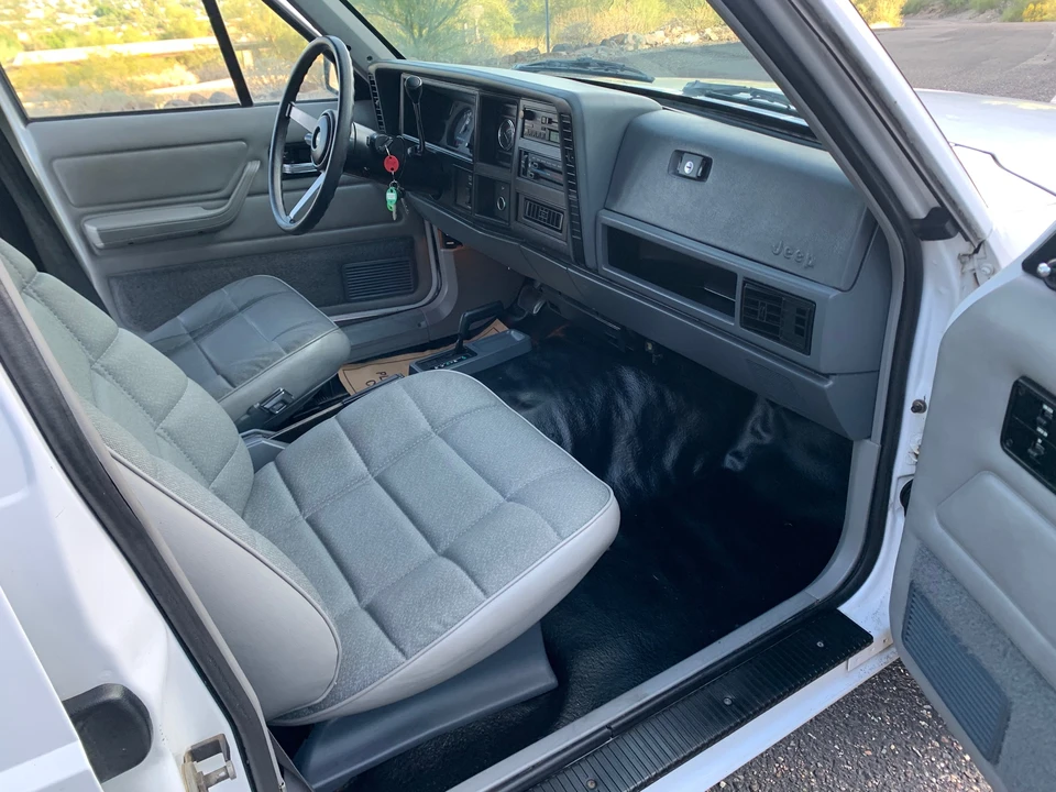 1994 Jeep XJ Cherokee - Image 30 of 31