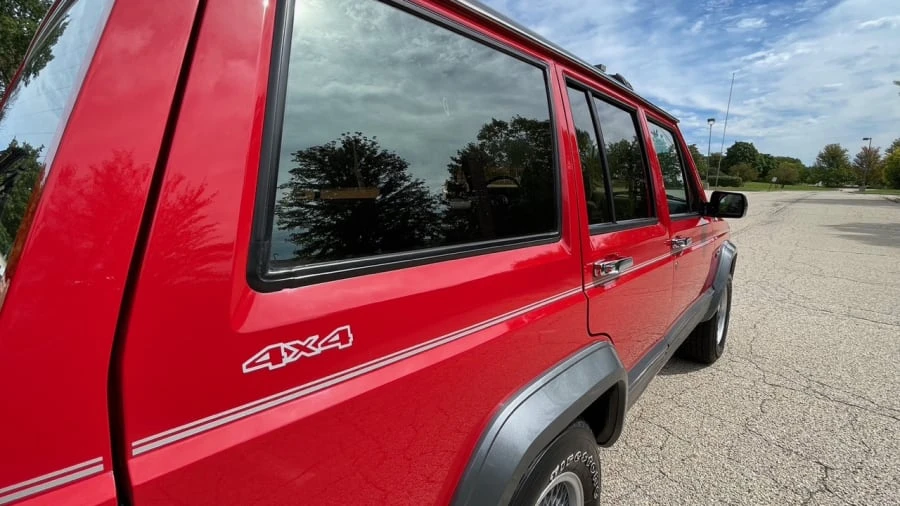 1994 Jeep XJ Cherokee - Image 23 of 29