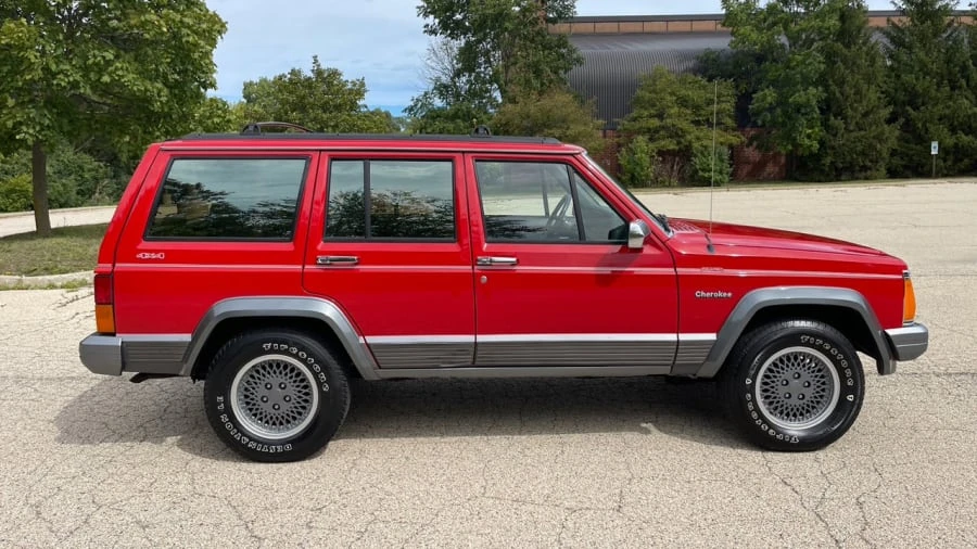 1994 Jeep XJ Cherokee - Image 28 of 29