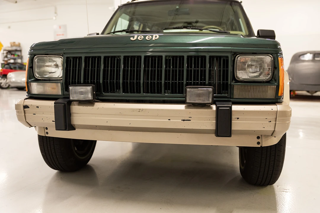 1994 Jeep XJ Cherokee - Image 14 of 31