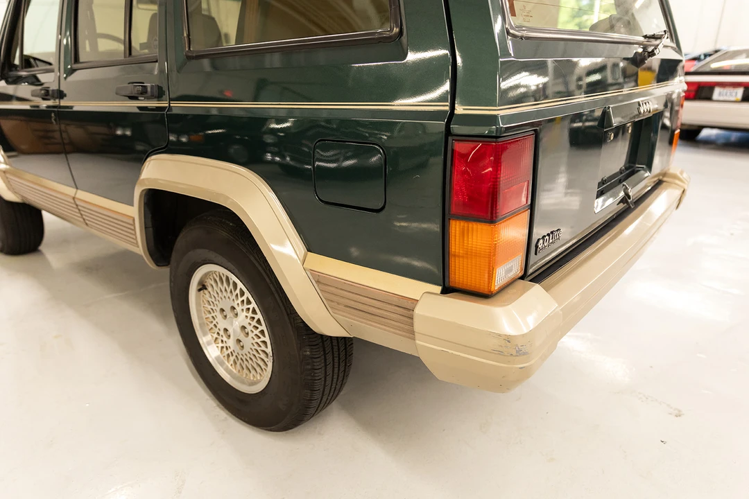 1994 Jeep XJ Cherokee - Image 24 of 31