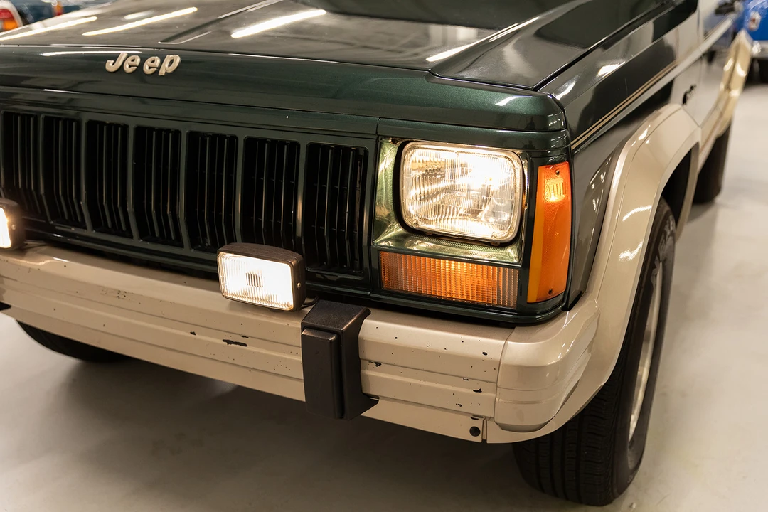 1994 Jeep XJ Cherokee - Image 18 of 31